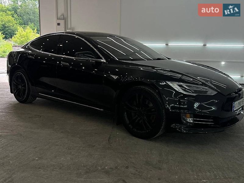 Ліфтбек Tesla Model S 2014 в Вінниці фото 4 Ліфтбек Tesla Model S 2014 в Вінниці