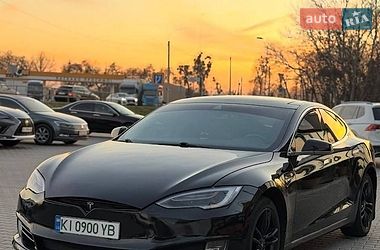 Лифтбек Tesla Model S 2014 в Виннице