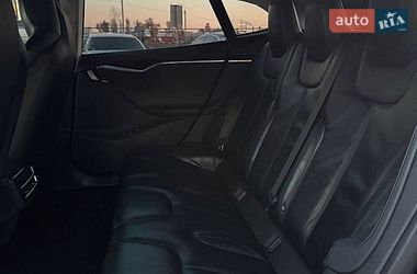 Лифтбек Tesla Model S 2014 в Виннице