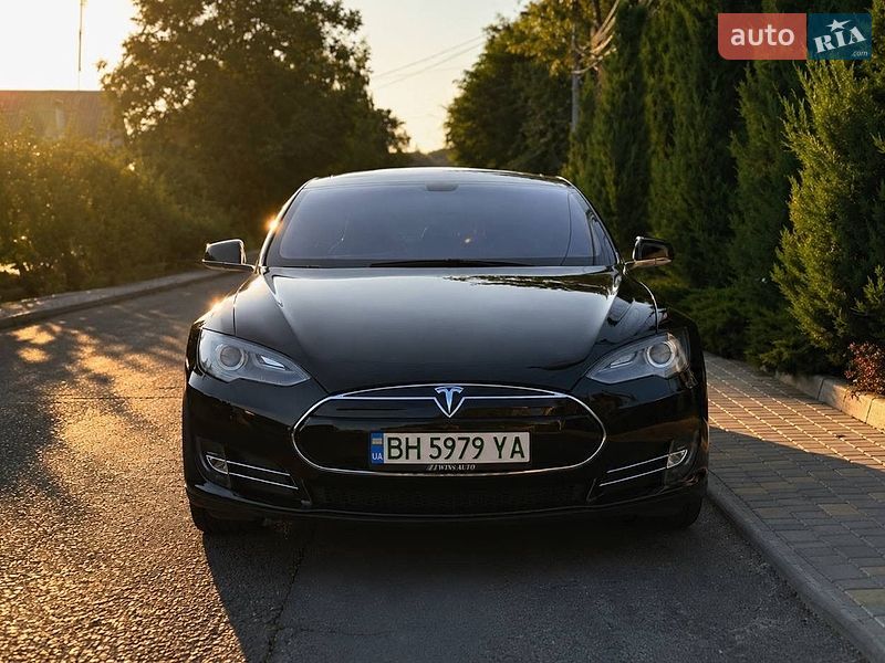 Tesla Model S 2013 Tesla Model S 2013