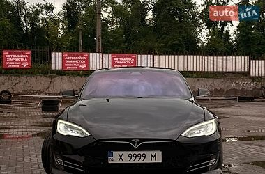 Лифтбек Tesla Model S 2019 в Кривом Роге