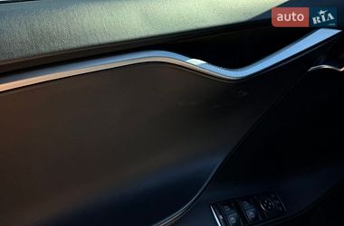 Лифтбек Tesla Model S 2019 в Кривом Роге