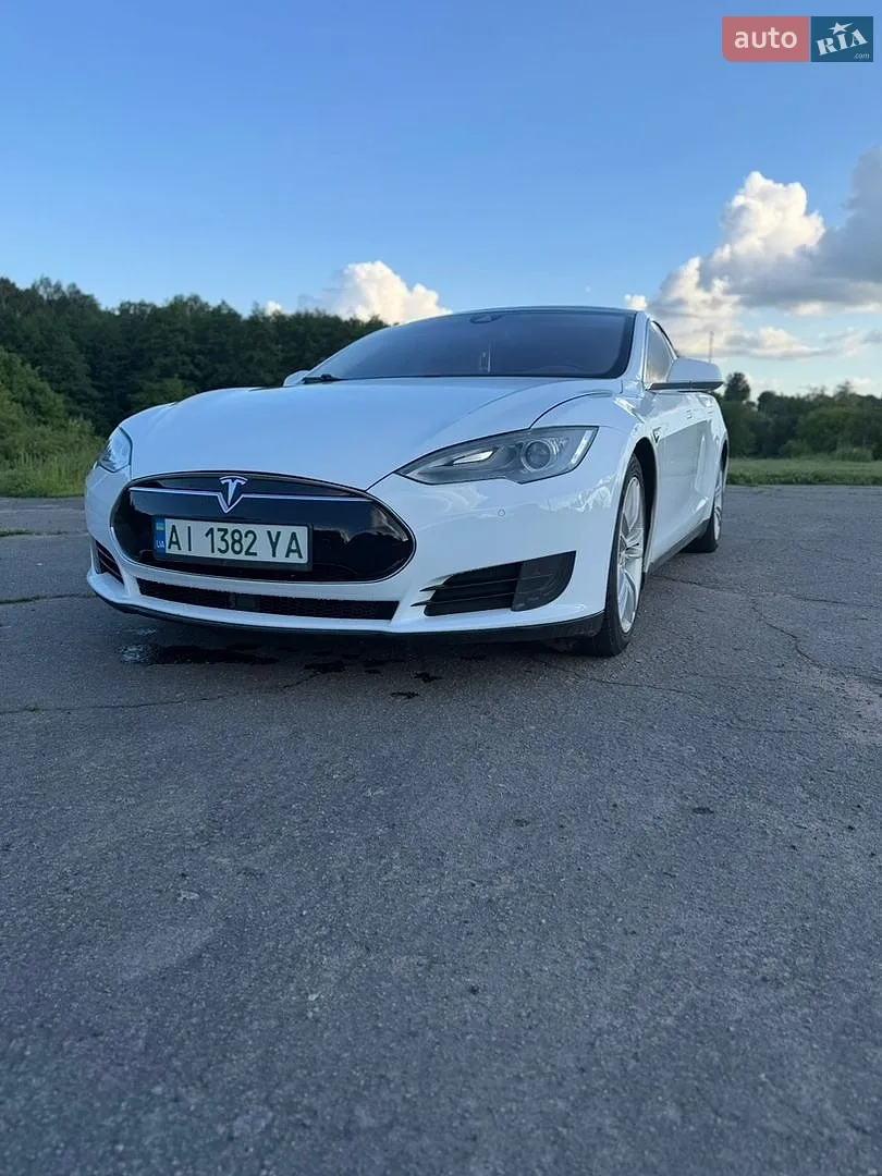 2015 Tesla Model S - мініатюра 5
