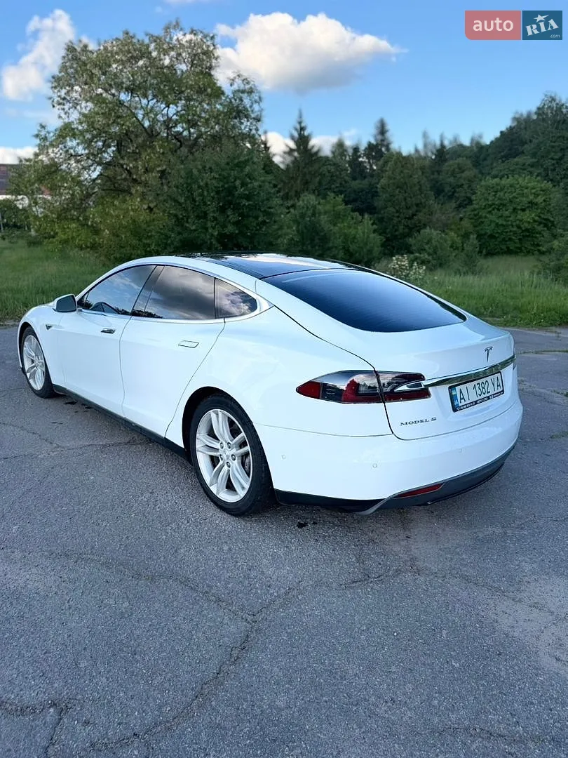 2015 Tesla Model S - мініатюра 10