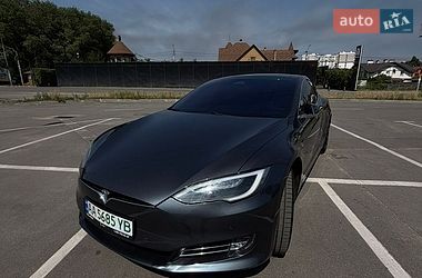 Ліфтбек Tesla Model S 2017 в Києві