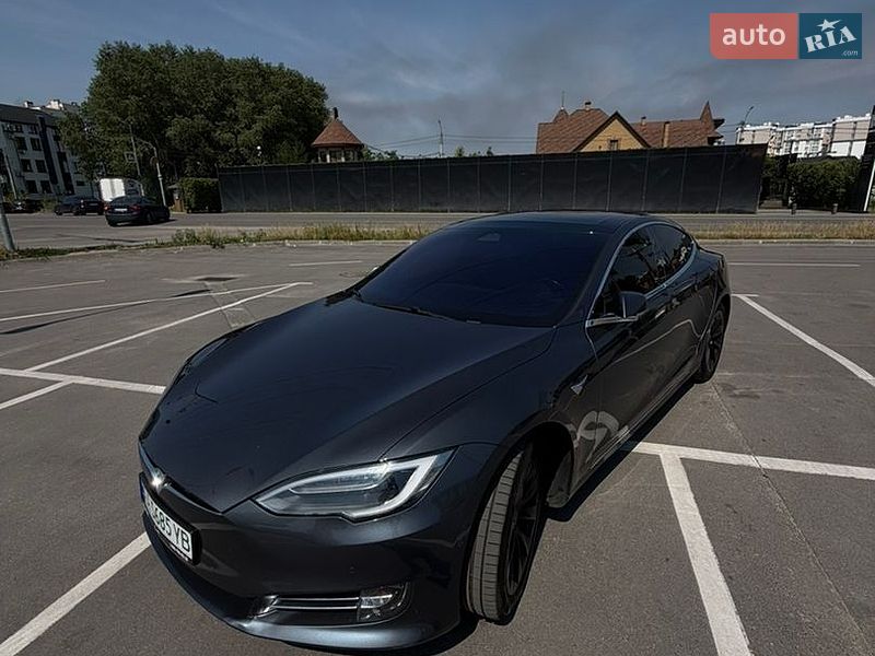 Tesla Model S 2017