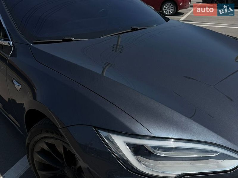Ліфтбек Tesla Model S 2017 в Києві
