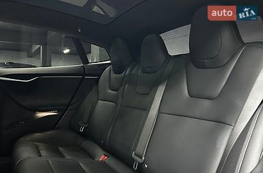 Ліфтбек Tesla Model S 2020 в Чернівцях