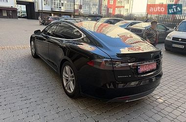Лифтбек Tesla Model S 2015 в Ивано-Франковске
