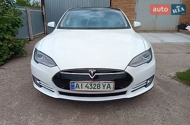 Лифтбек Tesla Model S 2013 в Сквире