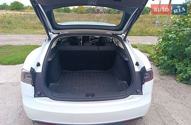 Ліфтбек Tesla Model S 2013 в Сквирі