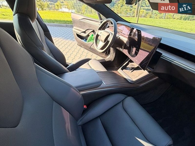 Лифтбек Tesla Model S 2023 в Умани фото 28 Лифтбек Tesla Model S 2023 в Умани