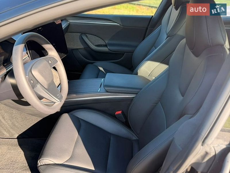 Лифтбек Tesla Model S 2023 в Умани фото 23 Лифтбек Tesla Model S 2023 в Умани