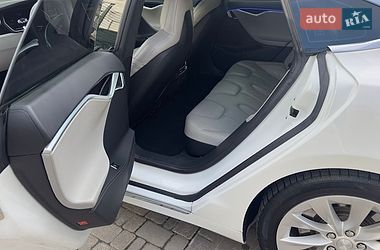 Ліфтбек Tesla Model S 2016 в Коломиї