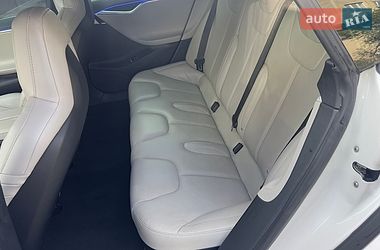 Ліфтбек Tesla Model S 2016 в Коломиї