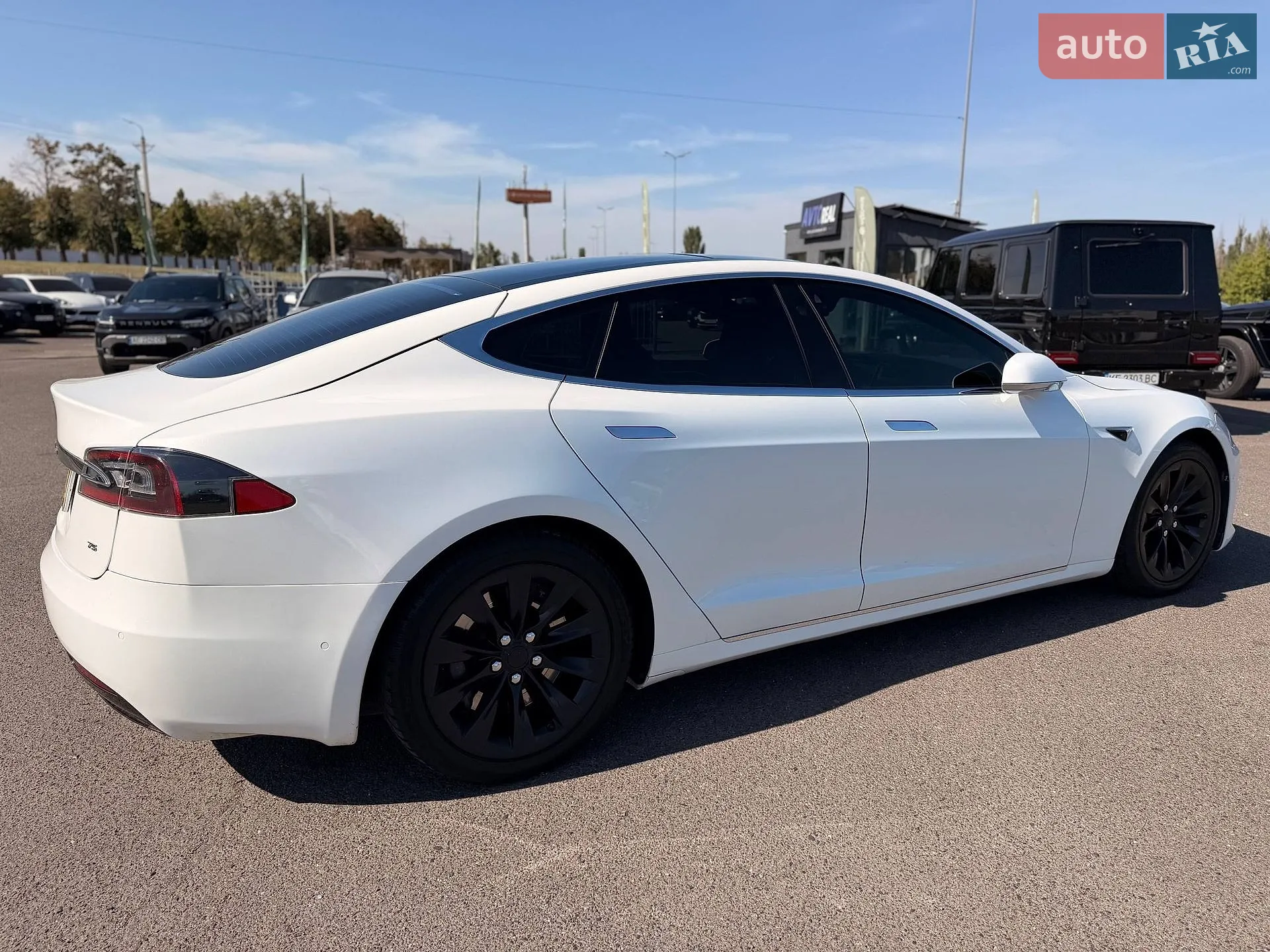 2016 Tesla Model S - мініатюра 28