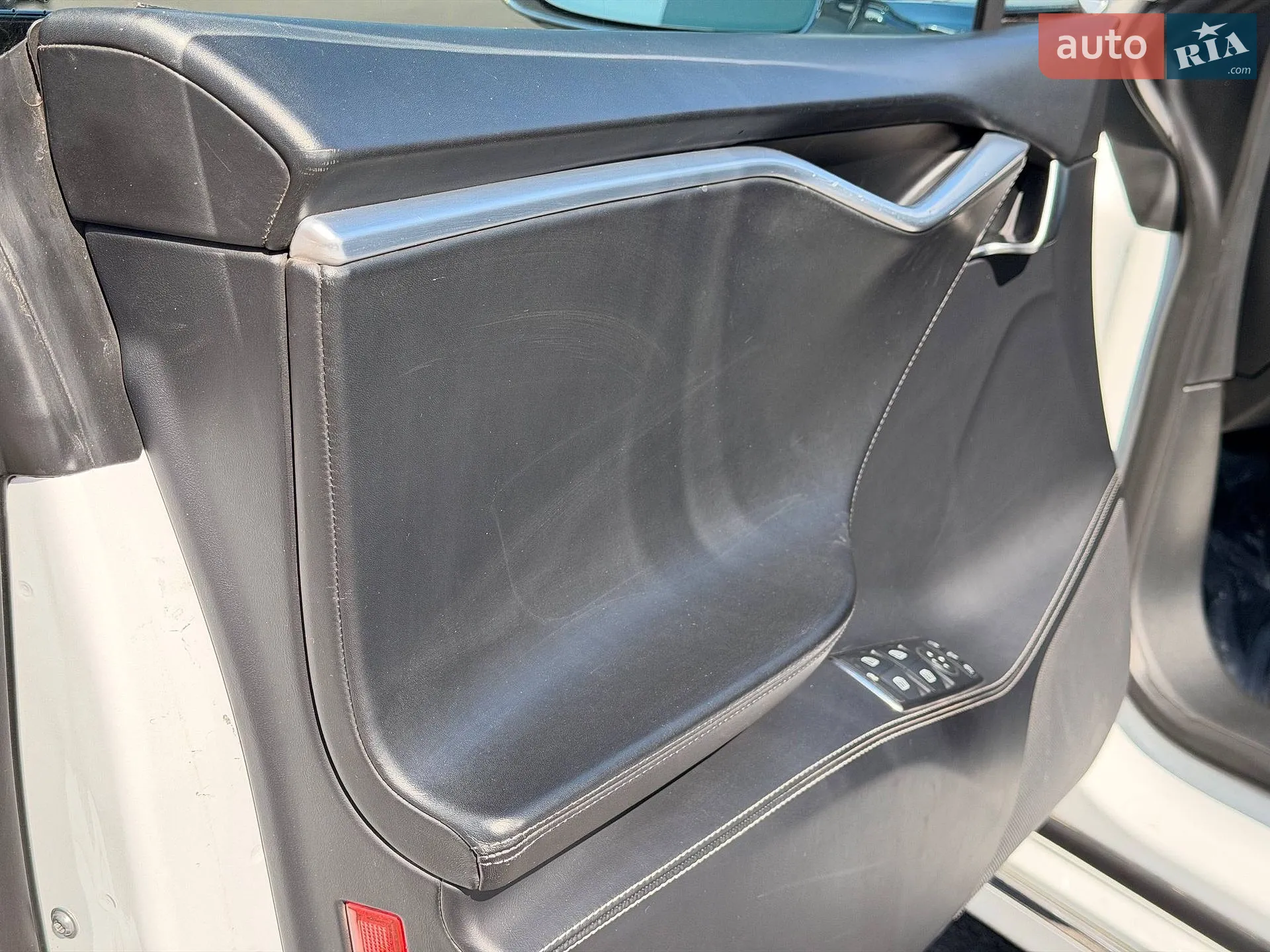 2016 Tesla Model S - мініатюра 38