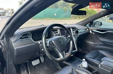 Ліфтбек Tesla Model S 2016 в Києві