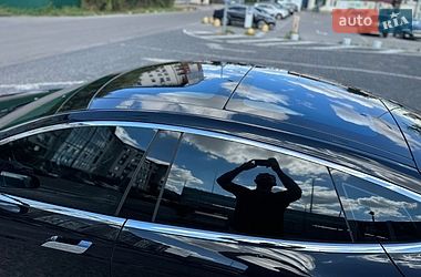 Ліфтбек Tesla Model S 2016 в Києві