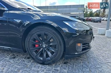 Ліфтбек Tesla Model S 2016 в Києві