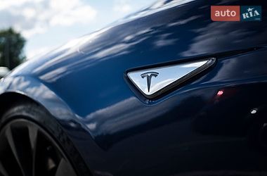 Ліфтбек Tesla Model S 2015 в Києві