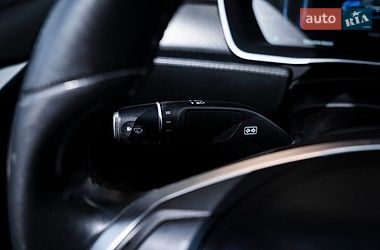 Ліфтбек Tesla Model S 2015 в Києві