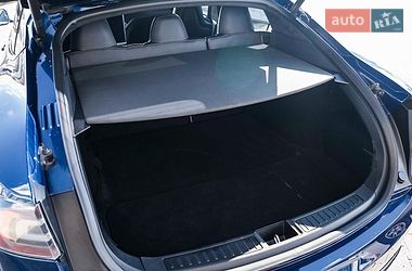 Ліфтбек Tesla Model S 2015 в Києві