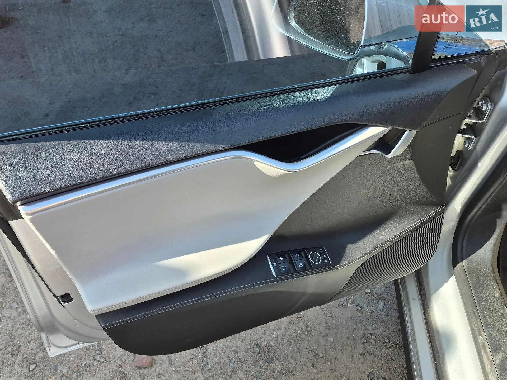 2014 Tesla Model S - мініатюра 14