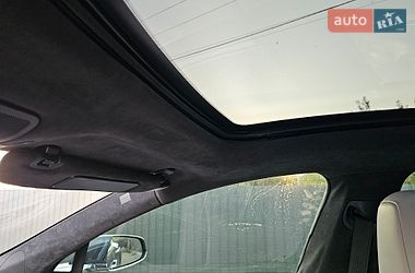Ліфтбек Tesla Model S 2015 в Львові