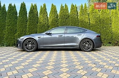 Ліфтбек Tesla Model S 2020 в Самборі
