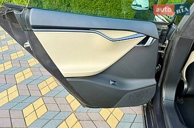 Ліфтбек Tesla Model S 2020 в Самборі