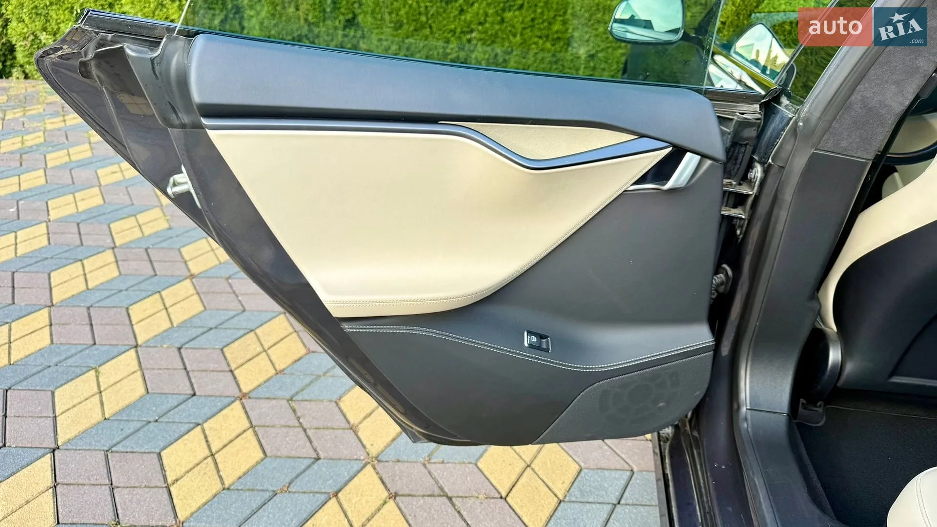 2020 Tesla Model S - мініатюра 18