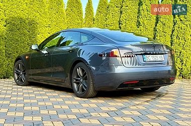 Ліфтбек Tesla Model S 2020 в Самборі