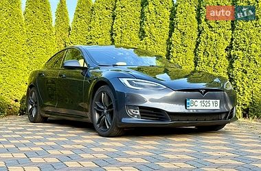 Ліфтбек Tesla Model S 2020 в Самборі