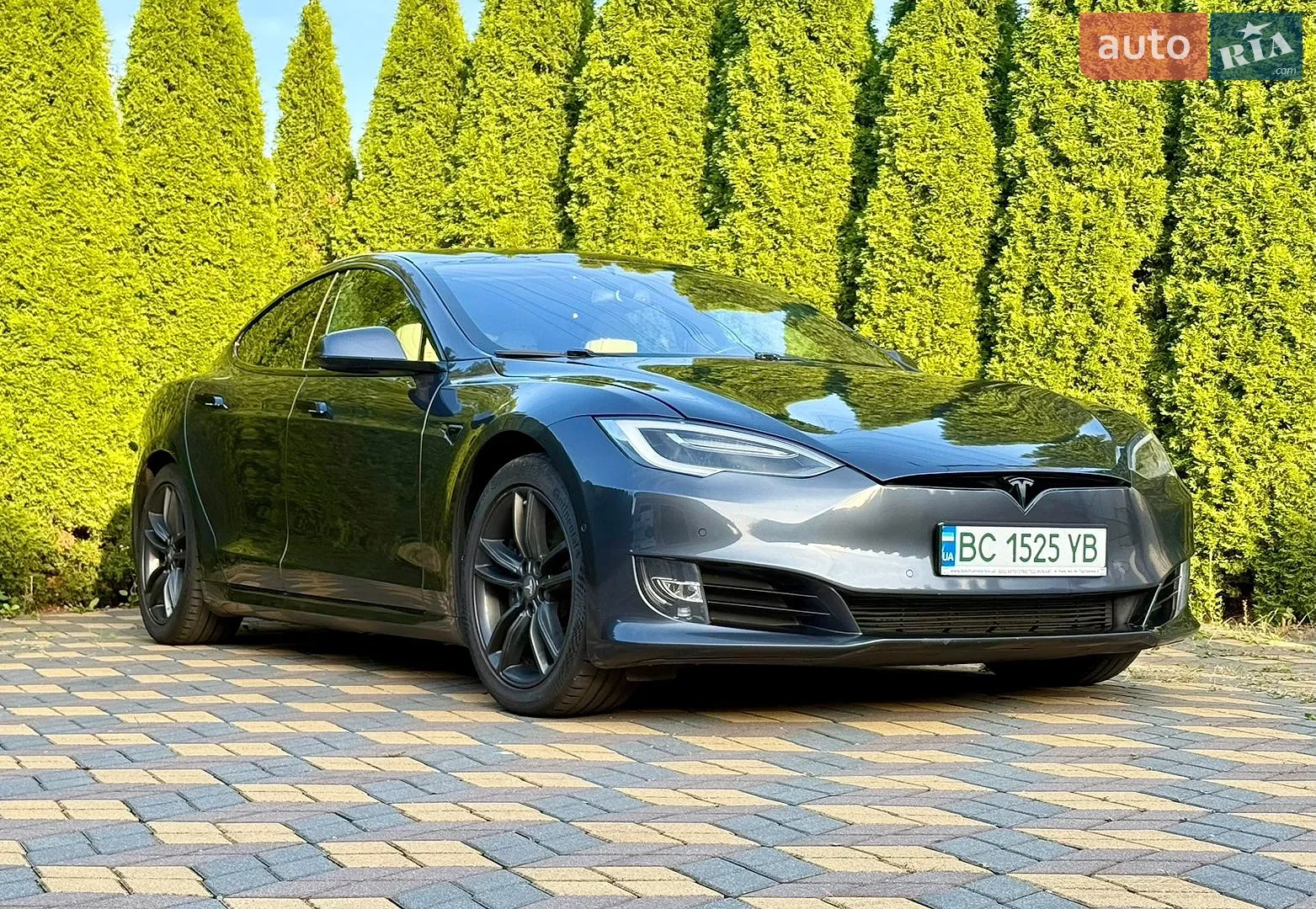 2020 Tesla Model S - мініатюра 39