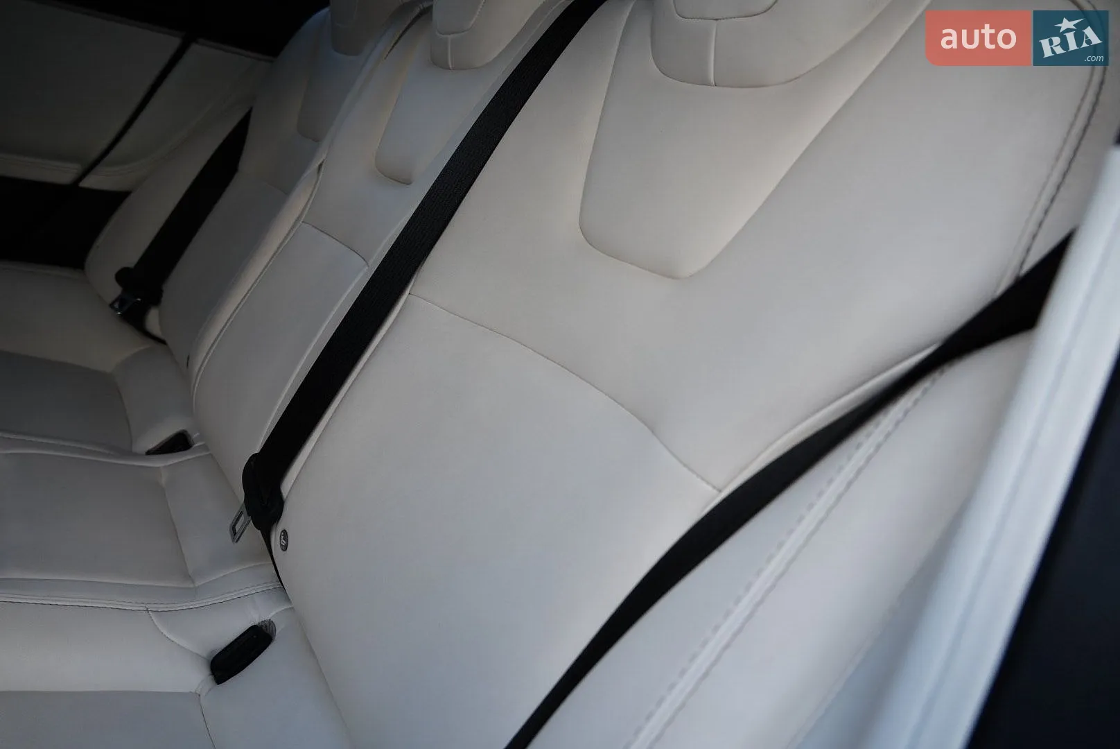 2020 Tesla Model S - мініатюра 31
