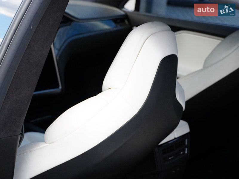 Ліфтбек Tesla Model S 2020 в Дрогобичі
