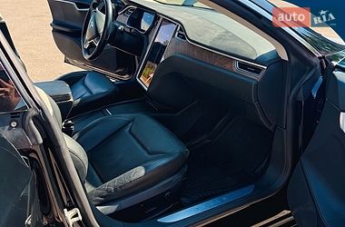 Ліфтбек Tesla Model S 2016 в Харкові фото 9 Ліфтбек Tesla Model S 2016 в Харкові