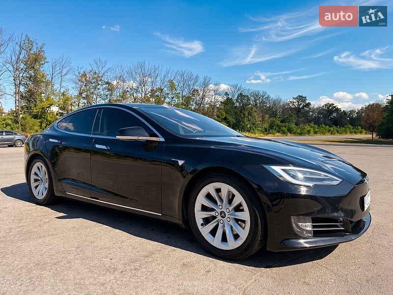 Ліфтбек Tesla Model S 2016 в Харкові фото 7 Ліфтбек Tesla Model S 2016 в Харкові