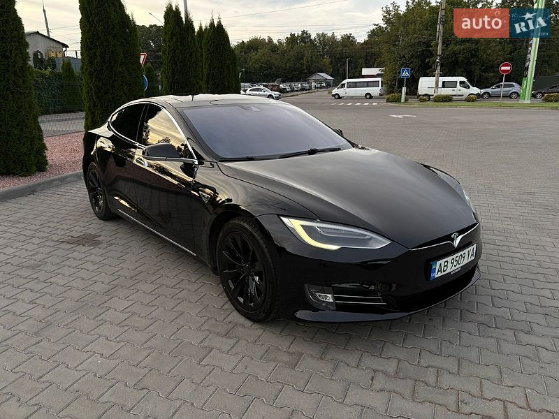 Ліфтбек Tesla Model S 2016 в Вінниці фото 6 Ліфтбек Tesla Model S 2016 в Вінниці