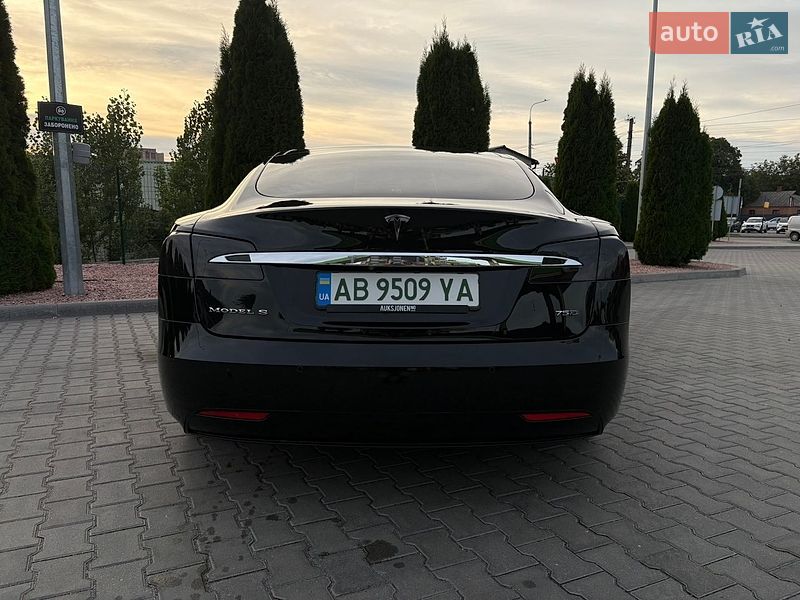 Ліфтбек Tesla Model S 2016 в Вінниці фото 12 Ліфтбек Tesla Model S 2016 в Вінниці