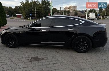 Ліфтбек Tesla Model S 2016 в Вінниці фото 17 Ліфтбек Tesla Model S 2016 в Вінниці