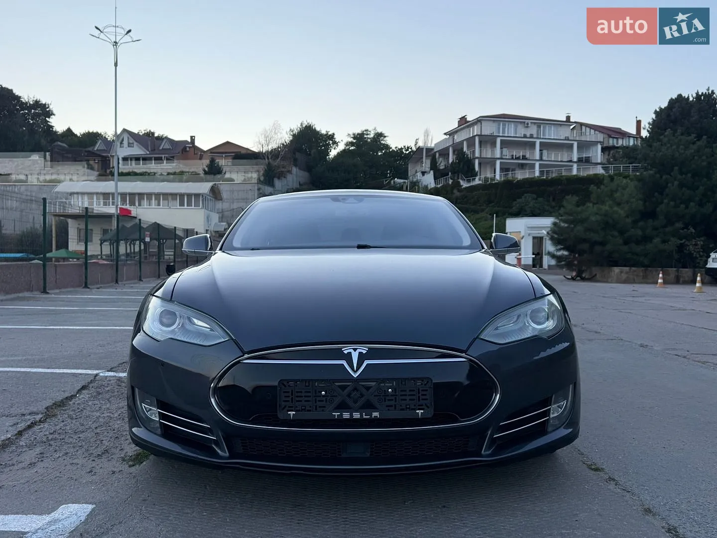 2015 Tesla Model S - мініатюра 3