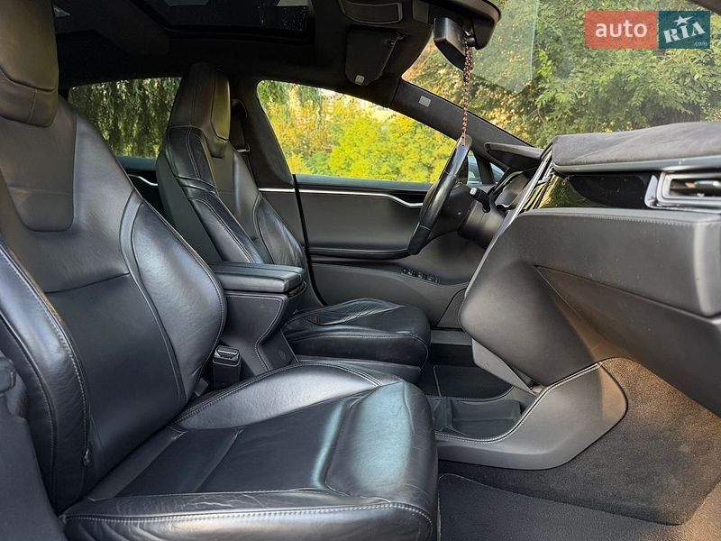 Ліфтбек Tesla Model S 2015 в Кривому Розі фото 17 Ліфтбек Tesla Model S 2015 в Кривому Розі