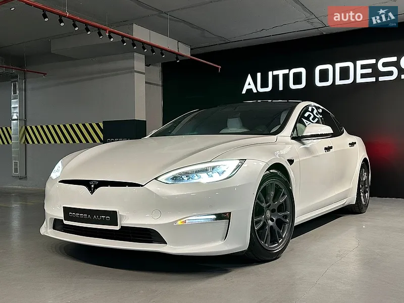 Tesla Model S