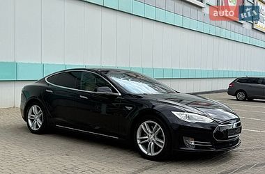 Лифтбек Tesla Model S 2015 в Одессе