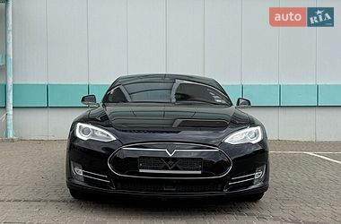 Лифтбек Tesla Model S 2015 в Одессе