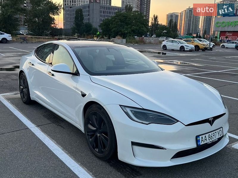 Ліфтбек Tesla Model S 2022 в Львові
