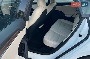 Ліфтбек Tesla Model S 2022 в Львові