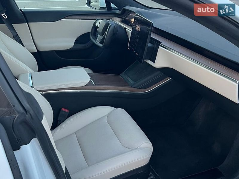 Ліфтбек Tesla Model S 2022 в Львові